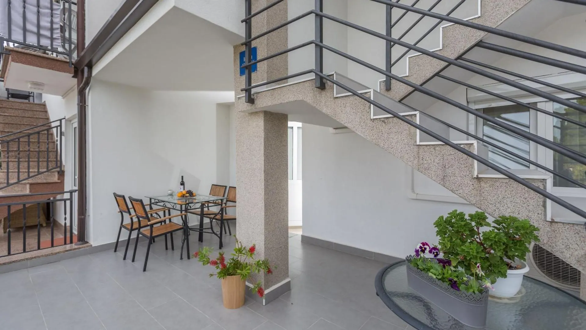 Klimatisierte Ferienwohnung Marica 2 Mit Balkon Porec