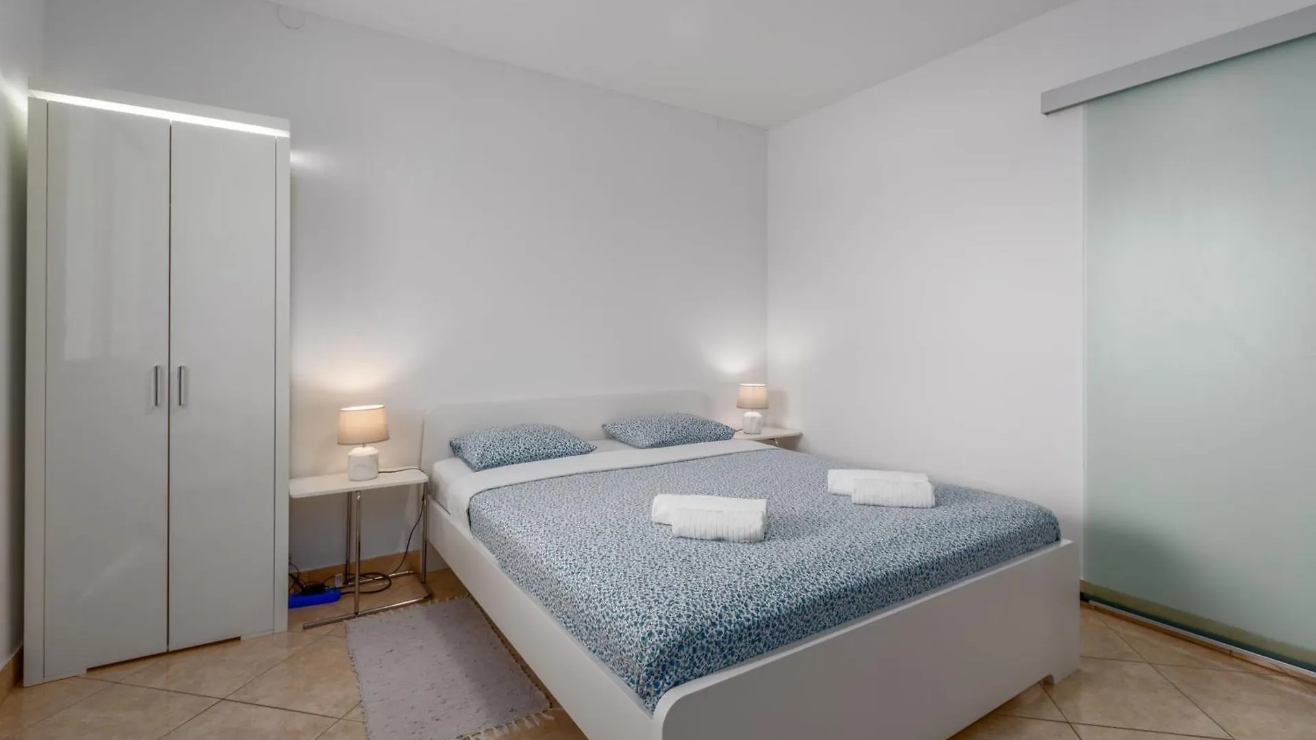 Klimatisierte Ferienwohnung Marica 2 Mit Balkon Porec Croatia